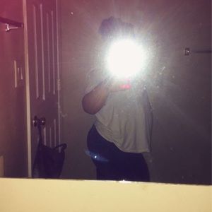 Meet your Posher, Jania